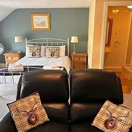 Ganton Greyhound Hotel